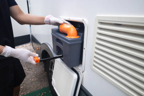 Best Portable restroom trailer rental  in Tennessee Ridge, TN